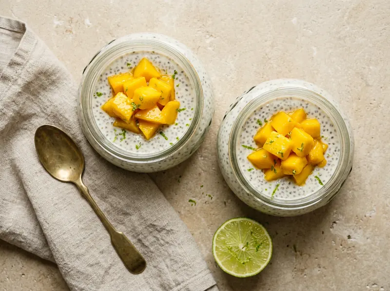 Coconut chia pots with mango