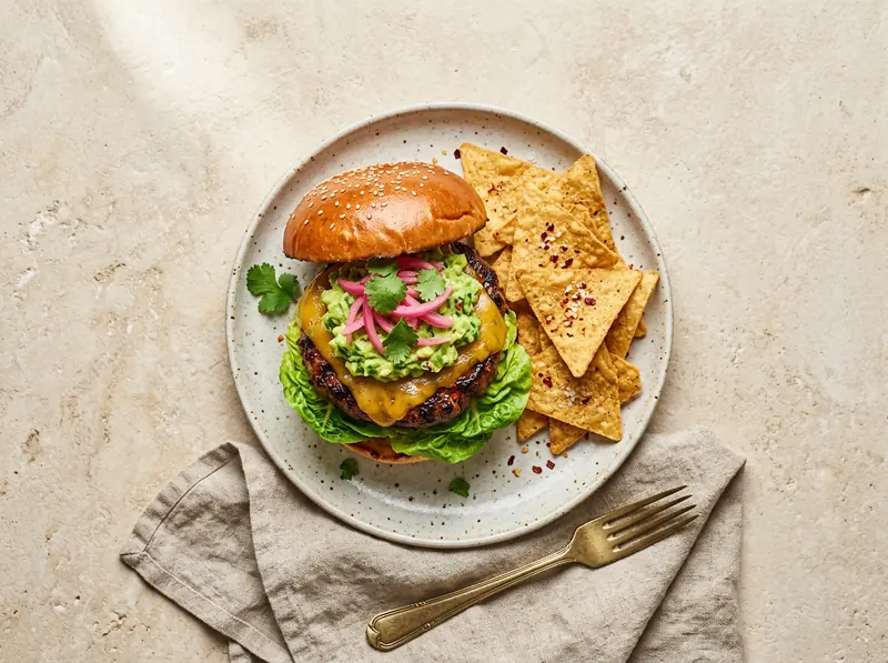Chipotle beef burgers with guacamole